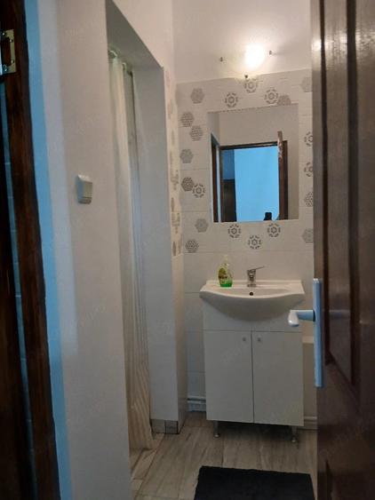 Apartament cu 2 camere decomandat în Amara