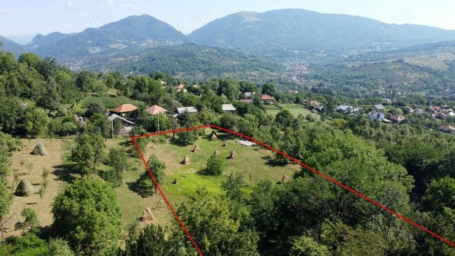 Teren de 6348 mp, în Corbeni