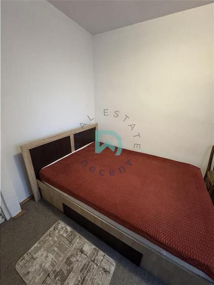 Apartament cu 2 camere semidecomandat, mobilat în Vlahuță