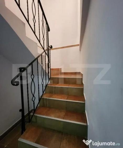 Casă cu 5 camere cu Teren 364 Mp în Central