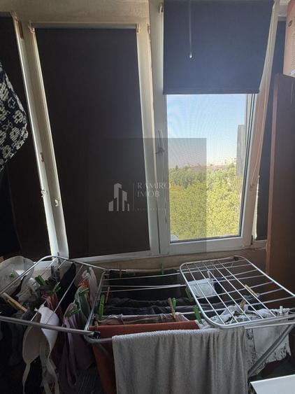 Apartament cu 2 camere decomandat, mobilat în Berceni
