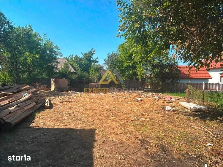 Casă cu 2 camere cu Teren 550 Mp în Groși