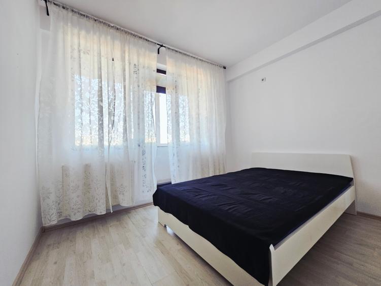 Apartament cu 3 camere semidecomandat, mobilat în Bucureștii Noi