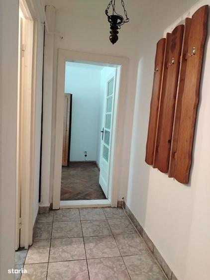 cv 124 Zona Vivo-Enescu, apartament 3 camere , etaj I - 7