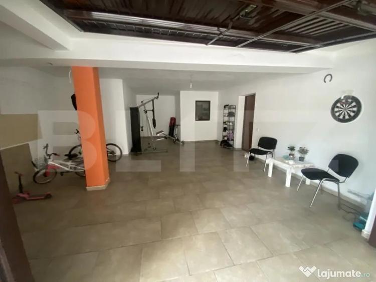 Casă cu 7 camere cu Teren 1100 Mp în Bucov