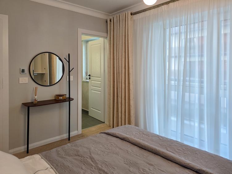 Apartament cu 3 camere decomandat în Galata