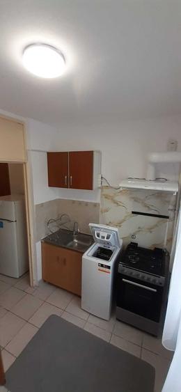 Garsonieră decomandată în Unirii