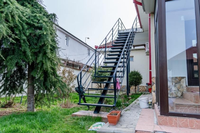 Casă individuală cu 2 camere cu Teren 800 Mp în Năvodari