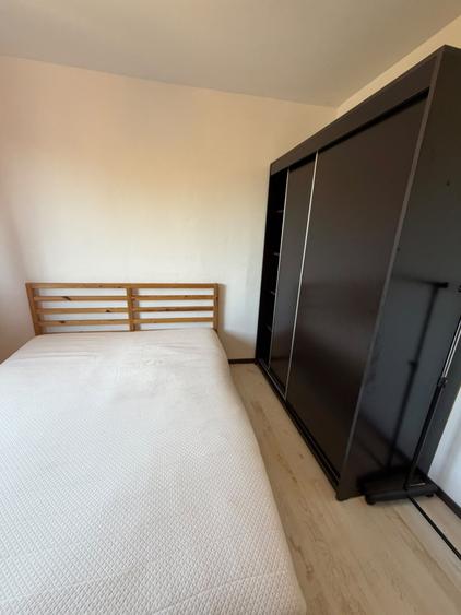 Apartament cu 3 camere decomandat, mobilat în Alexandru Obregia