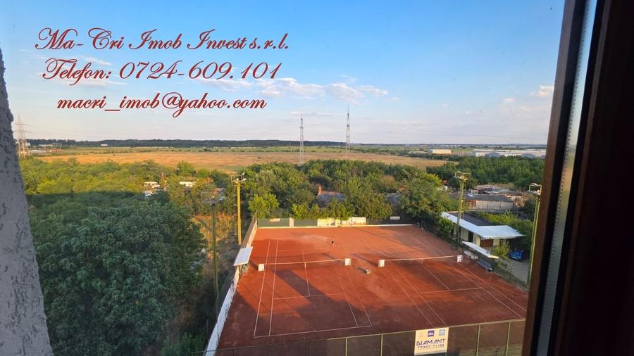 Apartament cu 3 camere semidecomandat în Central