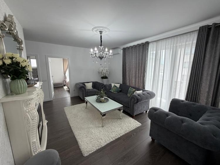 Apartament cu 3 camere semidecomandat, mobilat în Mănăștur
