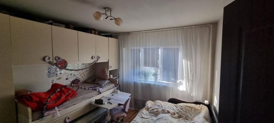 Vand apartament cu 2 camere - 1