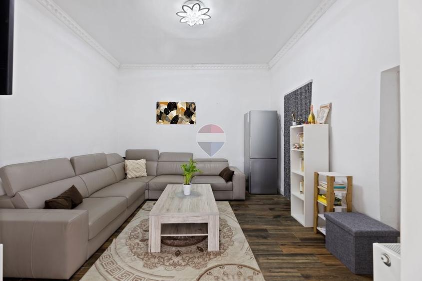 Casă individuală cu 2 camere cu Teren 326 Mp în Central