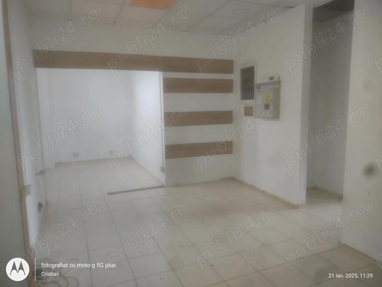 Spațiu comercial, de 86 mp, în Delfinariu