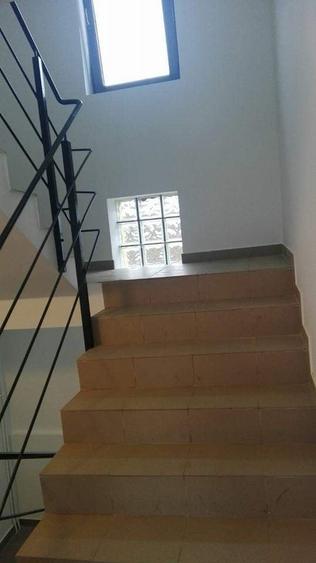 Casă individuală cu 8 camere cu Canalizare în Mociu