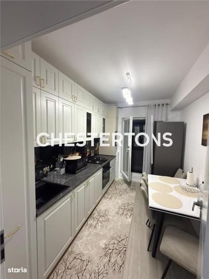 Apartament cu 3 camere semidecomandat în Central