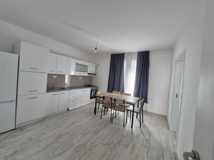 Casă individuală cu 5 camere cu Teren 500 Mp în Domnești