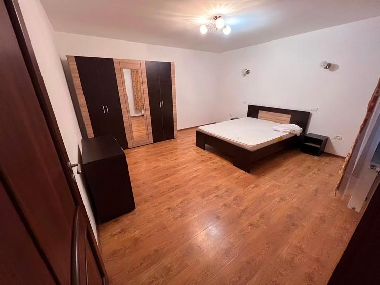 Apartament in vila, etaj 1, 4 camere cu 120 mp, 3 bai - 15