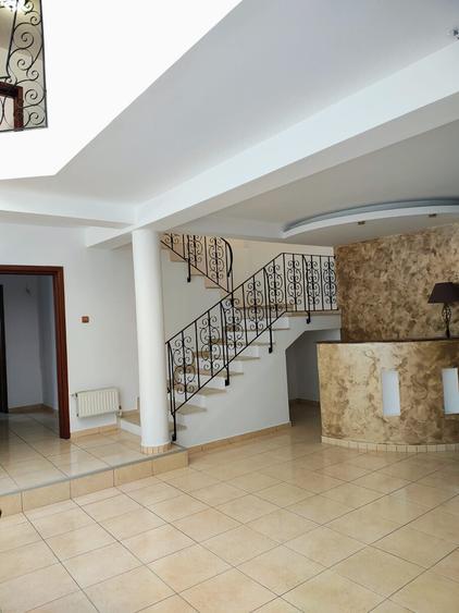 Vila duplex, garaj, zona Scoala Britanica - 9