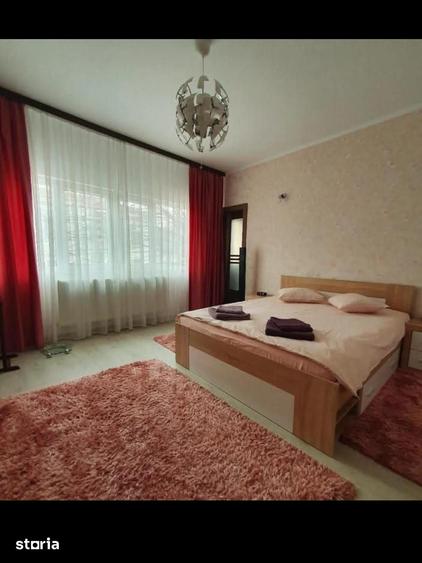 Casă cu 4 camere cu Teren 80 Mp în Central