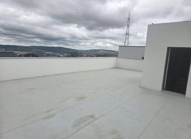 Casă cu 3 camere în Europa