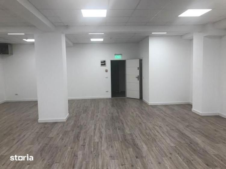 Spațiu comercial, de 55 mp, în Central