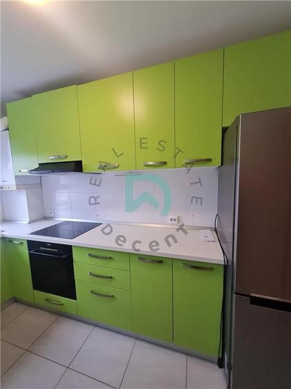 Apartament cu 2 camere decomandat, mobilat în Tractorul