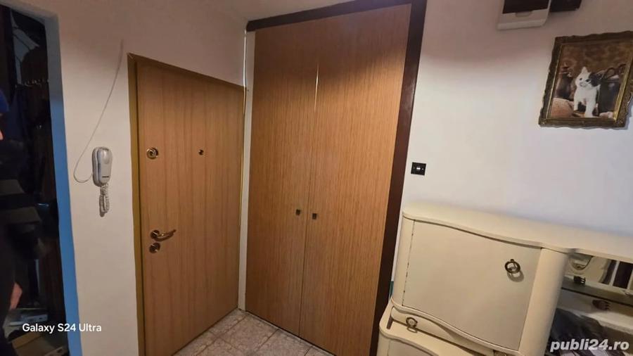 Apartament cu 3 camere semidecomandat, mobilat în Drumul Taberei