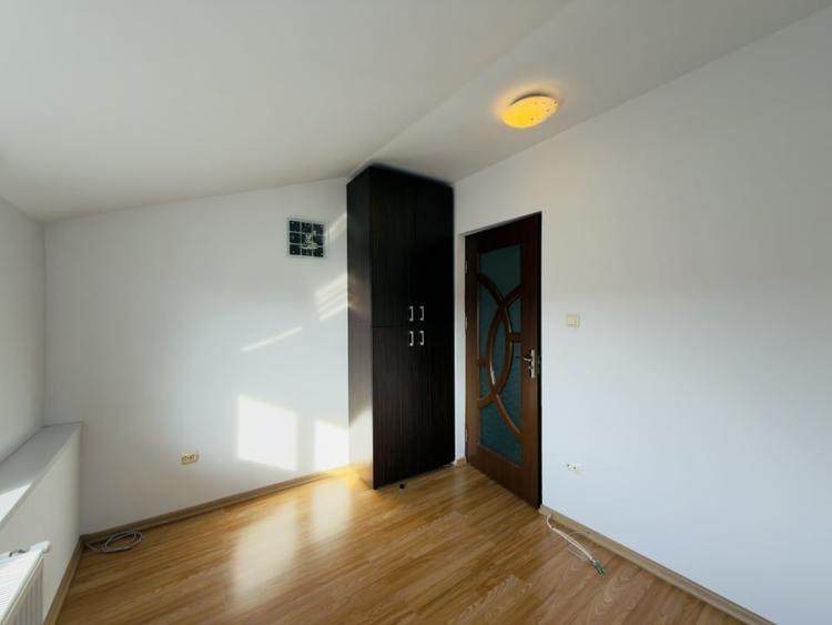 Apartament cu 3 camere semidecomandat, mobilat în Șagului