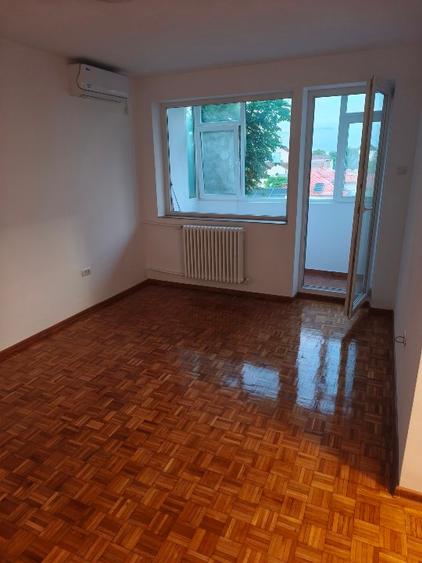 Apartament cu 2 camere semidecomandat, mobilat în Tomis II