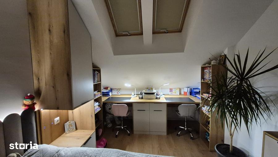 Apartament cu 4 camere în Central