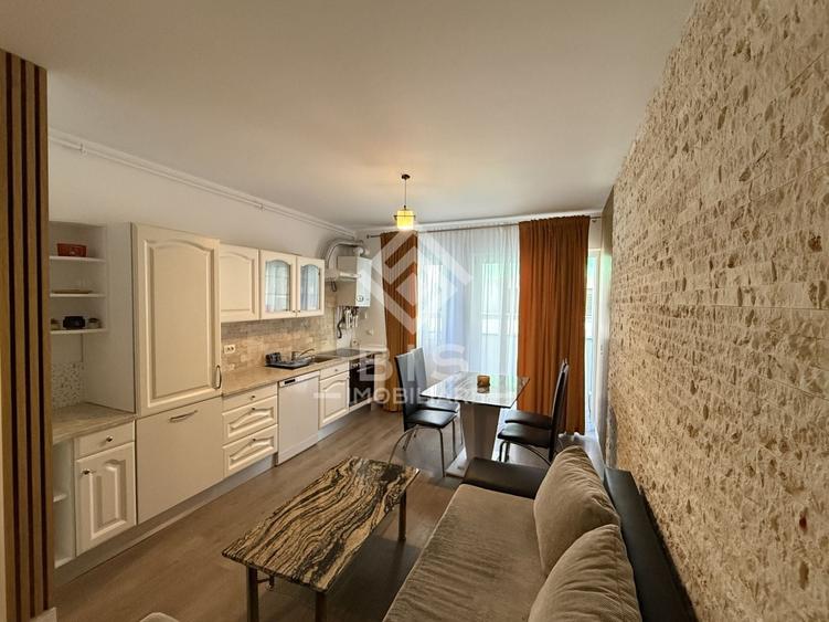 Apartament cu 2 camere decomandat în Calea Moldovei
