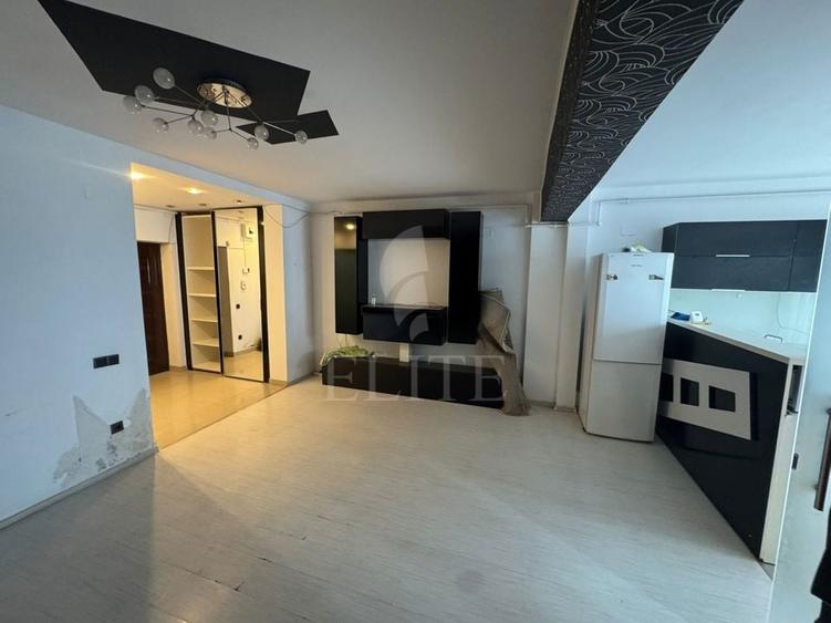 Apartament cu 2 camere semidecomandat, mobilat în Zorilor