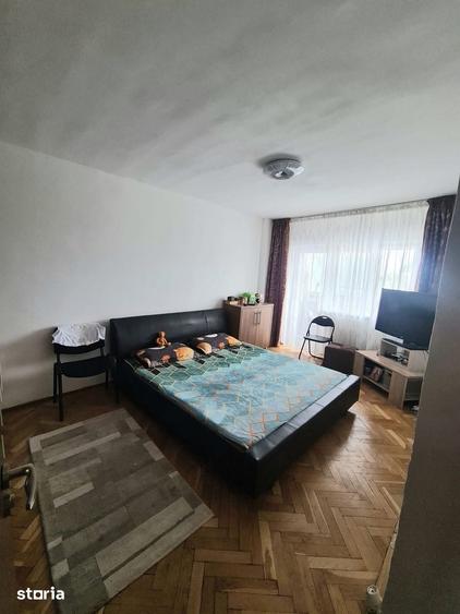 Apartament cu 2 camere decomandat în 1 Mai
