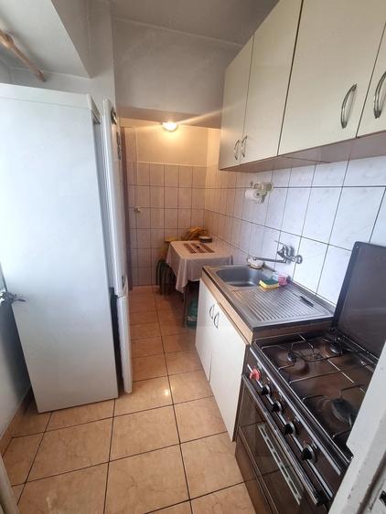 Garsonieră decomandată în Casa de Cultură