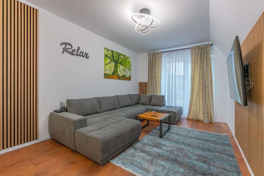 Apartament cu 2 camere decomandat, mobilat în Nord