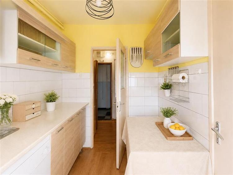 Apartament cu 2 camere semidecomandat în Astra