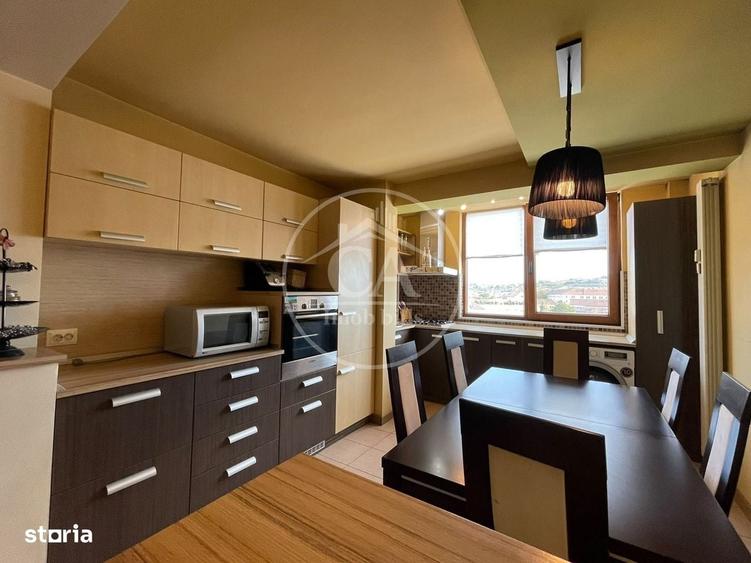Apartament cu 3 camere decomandat în Cantemir