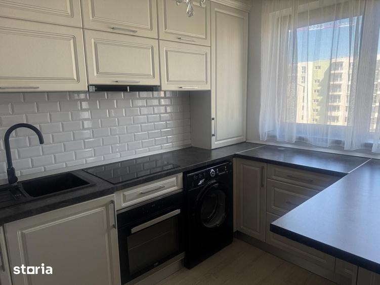 Apartament cu 3 camere decomandat în Central