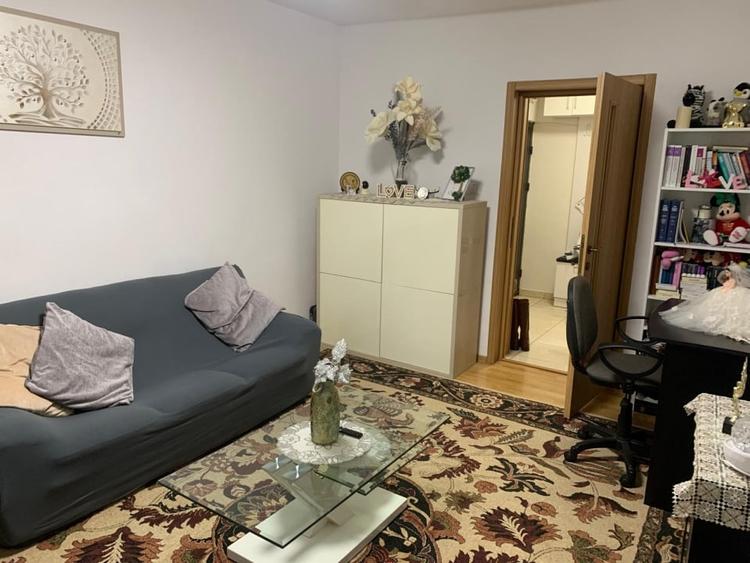 Apartament cu 2 camere decomandat, mobilat în Exterior Est