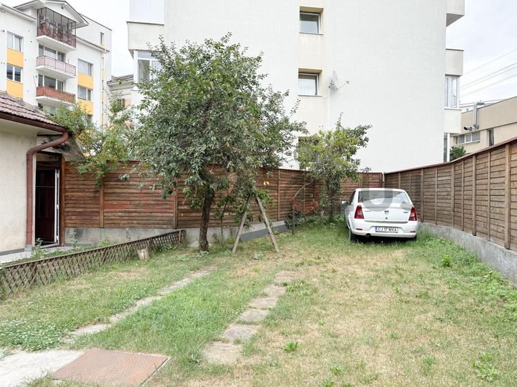 Apartament la casa cu curte si 2 locuri de parcare,Marasesti - 1