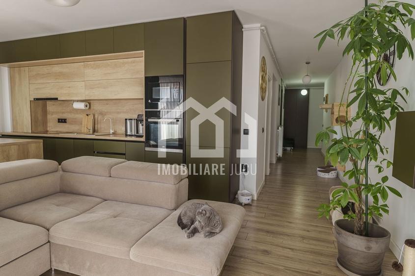 Apartament cu 2 camere semidecomandat, mobilat în Jucu de Sus
