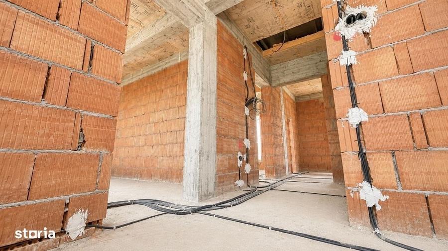 Casă cu 4 camere în Ciupercenii Noi