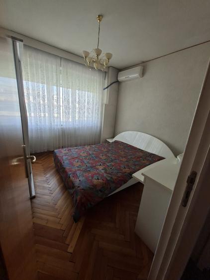 Apartament cu 4 camere decomandat în Ultracentral