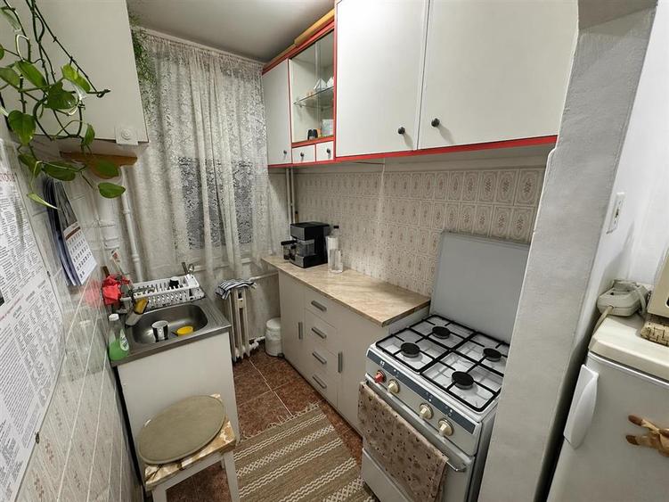 Apartament cu 2 camere semidecomandat în Valenta