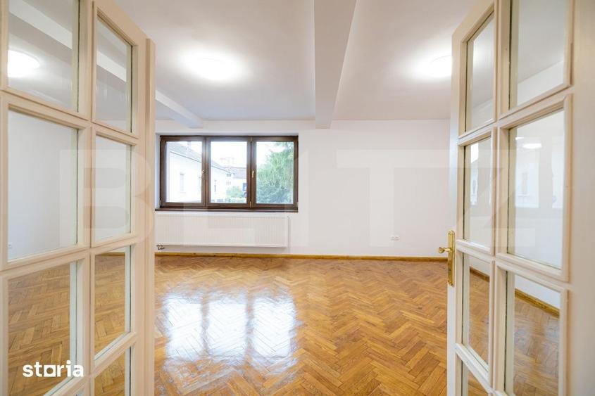 Spațiu comercial, de 62 mp, în Central