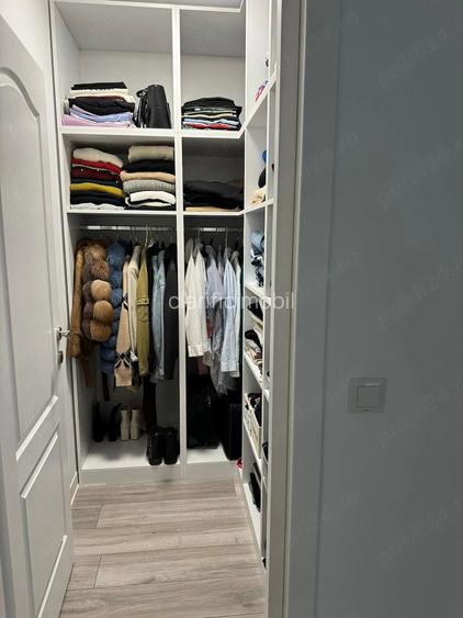 Apartament 3 camere bloc nou et 8