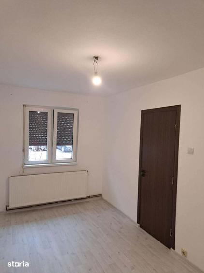 Apartament cu 2 camere semidecomandat în Micro 15