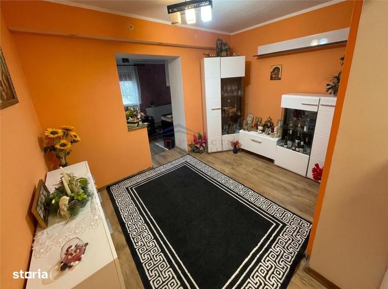Apartament cu 3 camere decomandat în Burdujeni