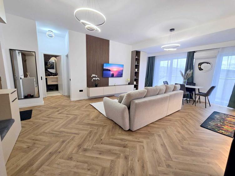 Apartament cu 2 camere semidecomandat în Florești